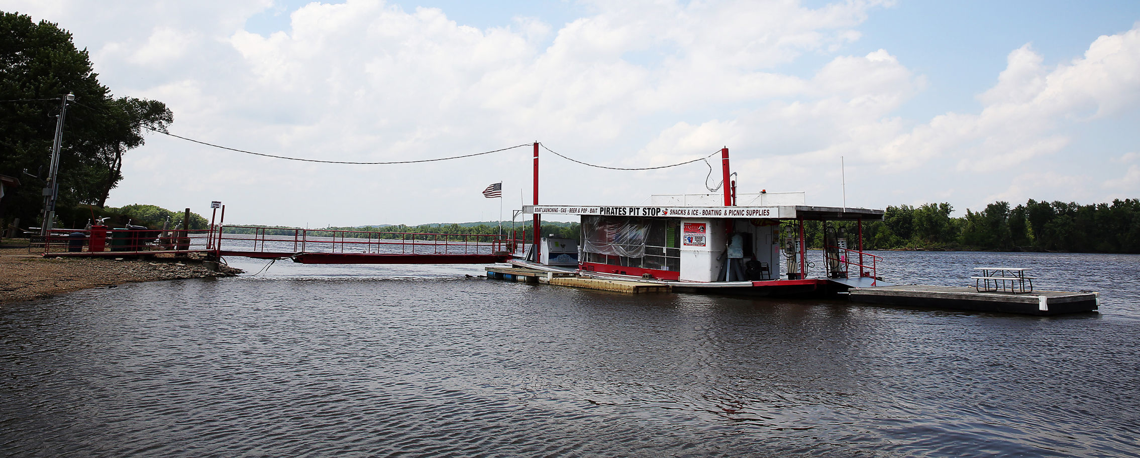 THE GREAT RIVER-0341